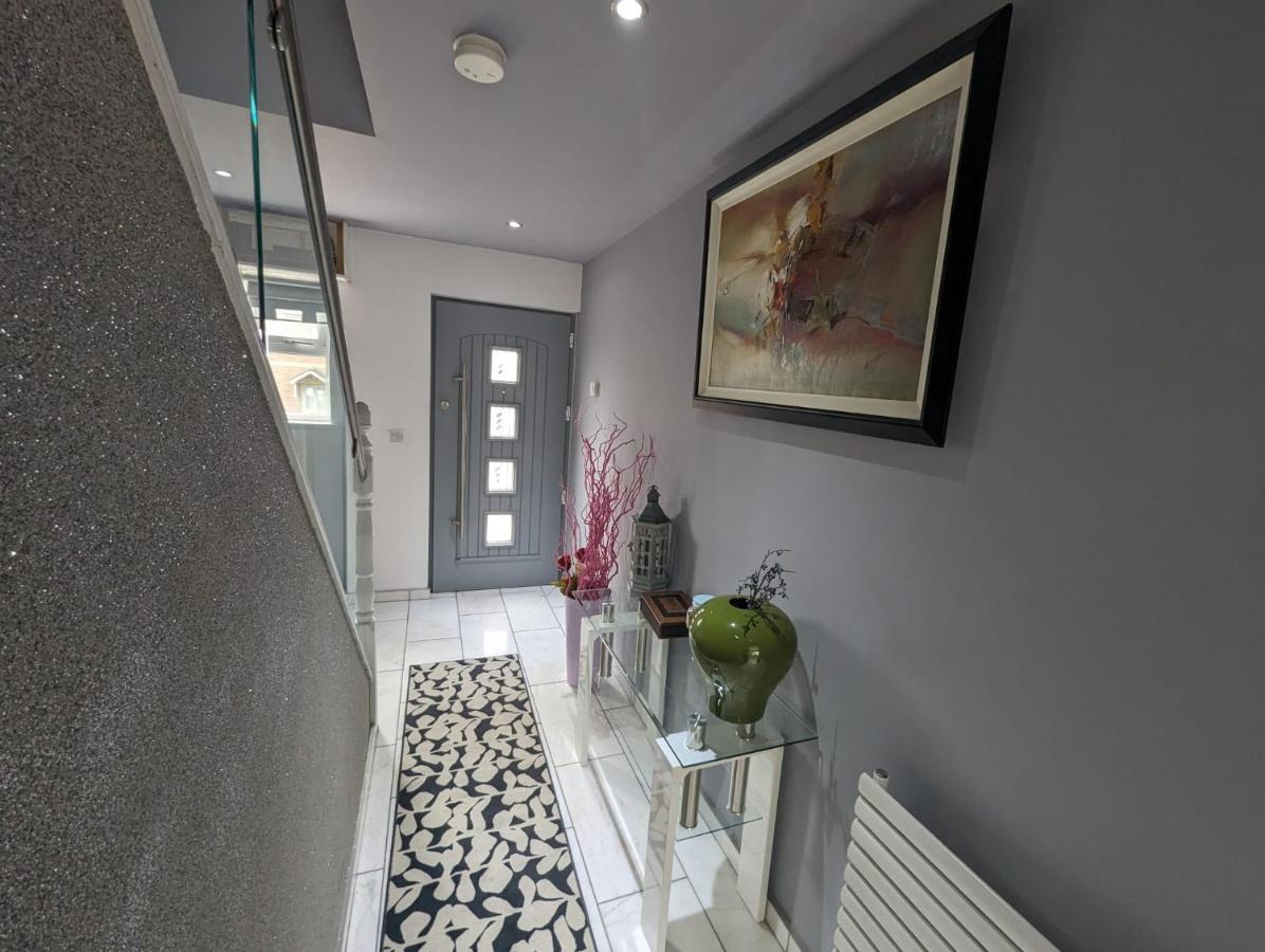 House In Belfast Villa Екстериор снимка