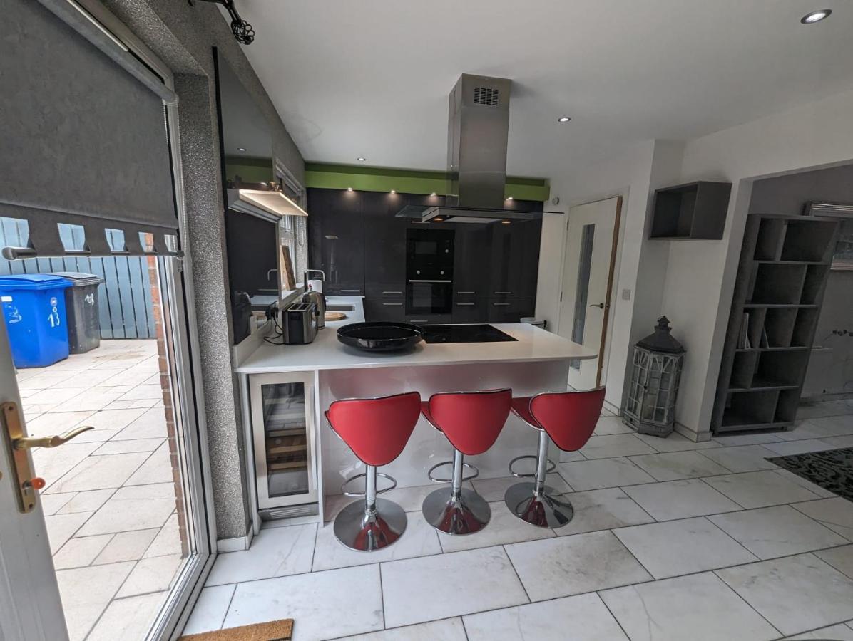 House In Belfast Villa Екстериор снимка