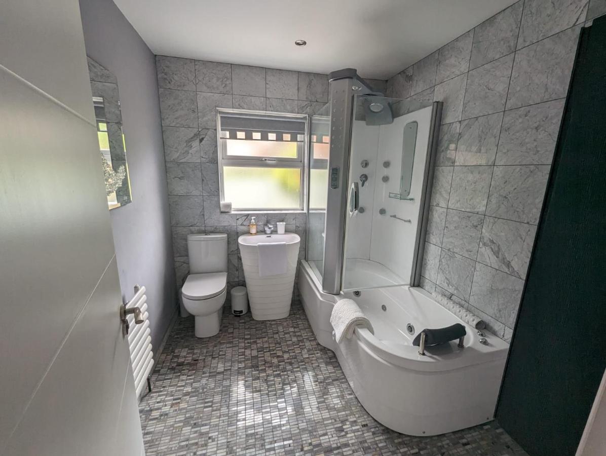 House In Belfast Villa Екстериор снимка
