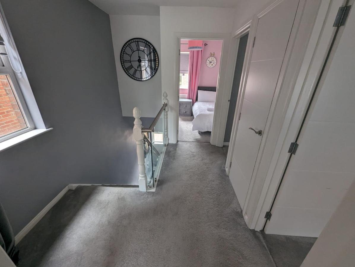 House In Belfast Villa Екстериор снимка