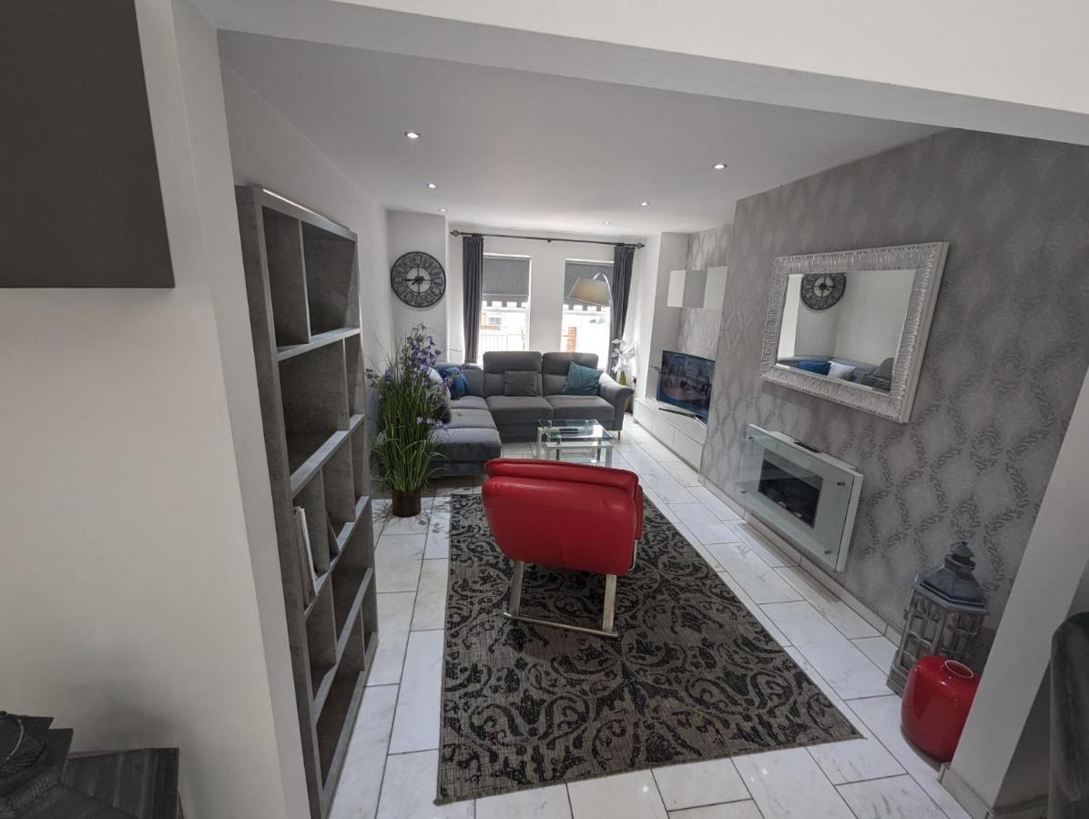 House In Belfast Villa Екстериор снимка